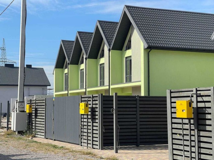 Сучасний таунхаус з газом  Розтермінування до 4 років 90 м² + мансарда - фото 1