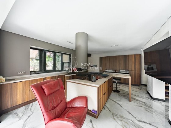 Продаж Будинок Підгірці 3к 368м2 Газ Гараж Озеро Пляж Обухівський Подгорцы