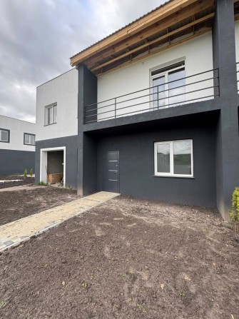 Продаж дуплекса в с.Віта Поштова з гаражом ГАЗ Є 180м2 БЕЗ КОМІСІЇ - фото 1