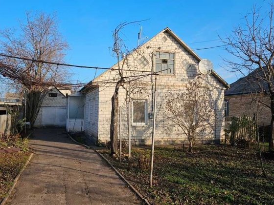 Будинок поруч з вокзалом – вул. Івана Сірка. є відеоогляд Яготин