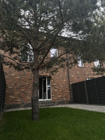 Таунхаус з видом на ліс за 130 000$ - фото 1