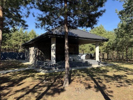 Продам гост.будинок,земельну ділянку 25сот., в с. Бобриця, без комісії Бобрица