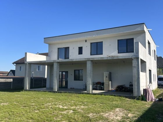 Продам будинок. Бузова