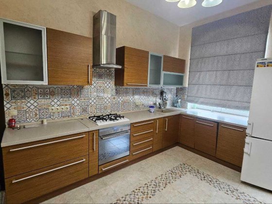 Продаж будинку 360 кв.м с. Гора, Київ, газ, генератор, без % Кедина Гора