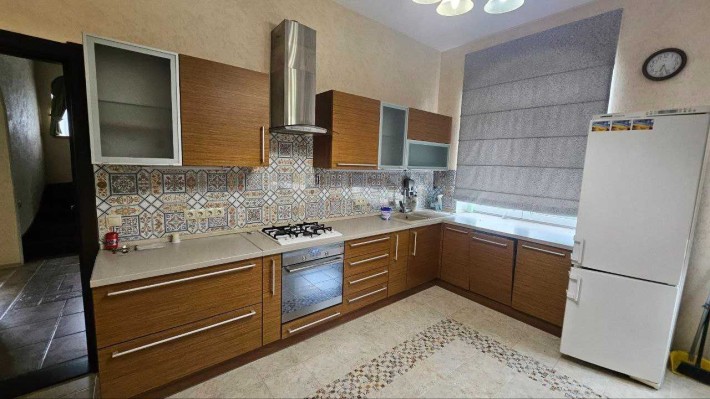 Продаж будинку 360 кв.м с. Гора, Київ, газ, генератор, без % - фото 1