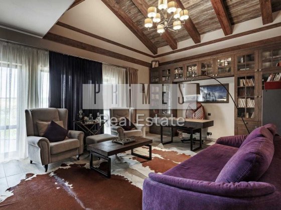 Продажа дома с авторским ремонтом 320с2, с.Горбовичи Горбовичи