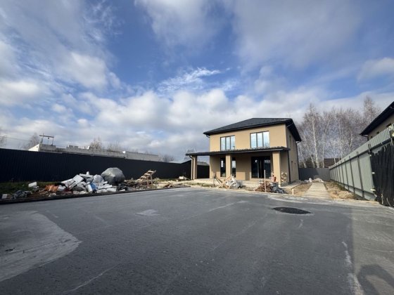 Продається чудовий будинок у Дмировці. Дмитрівка