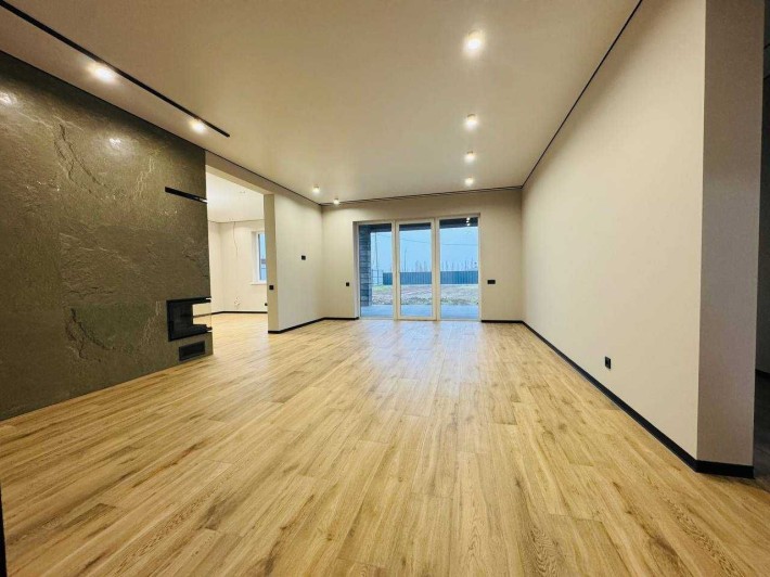 Терміново!!! БЕЗ КОМІСІЇ, будинок з новим РЕМОНТОМ, Дмитрівка - фото 1