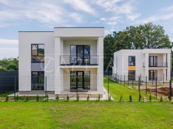 Продаж будинку, Іванковичі Иванковичи