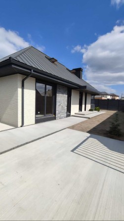 Стильний будинок в Іванковичах - фото 1