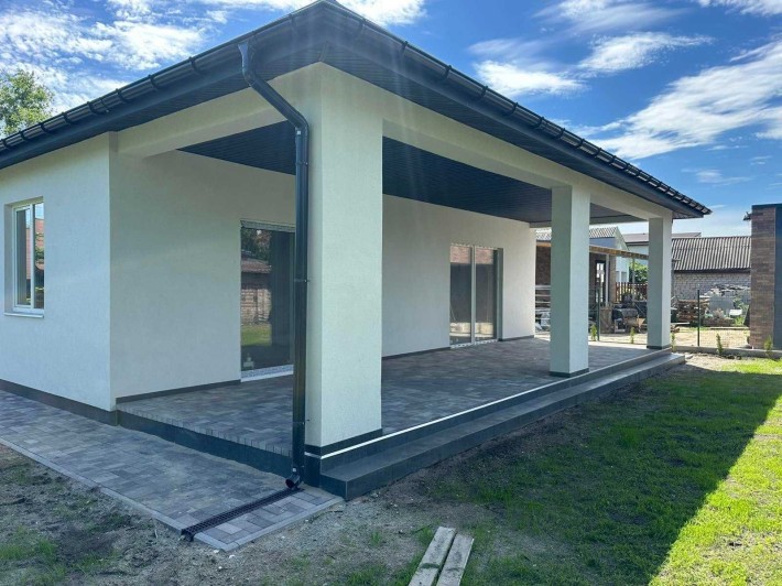 Будинок 150 м² з великою терасою на 6 сотках та дизайн-проєктом - фото 1
