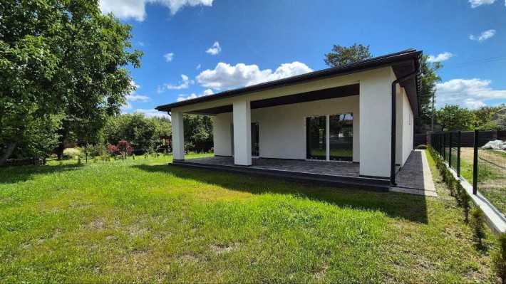 Будинок 150 м² біля лісу з терасою і 6 сотками в Капітанівці - фото 1