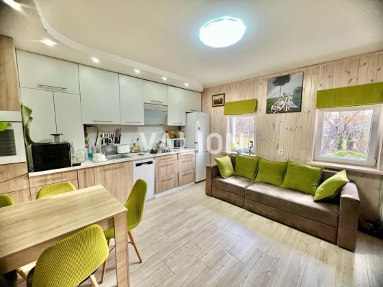 Продаж будинку з ремонтом  в с.Іванковичі Иванковичи