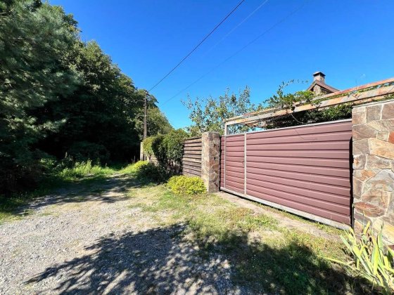 Продаж Унікального Будинку Лютеж