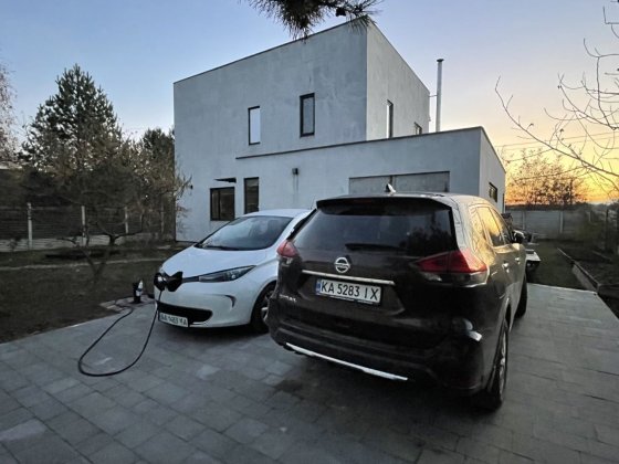 Новий будинок в КМ Рябинки Малютянка Малютянка