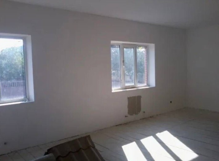 Власний будинок з каміном поруч з неймовірним озером - фото 1