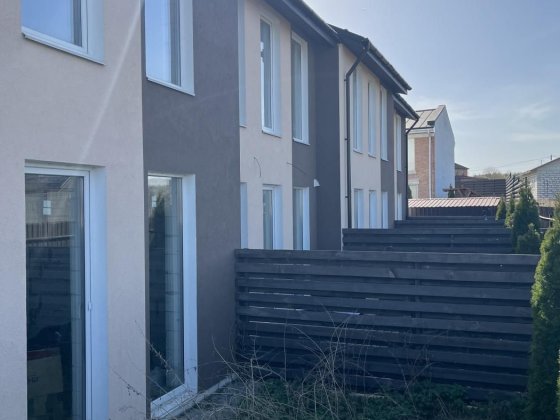 Продам таунхаус в М. Рубежівка Михайловка-Рубежовка