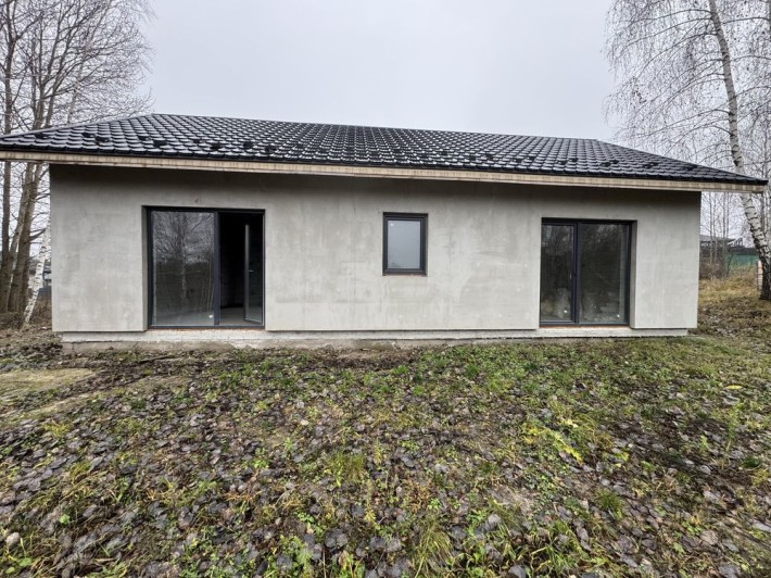 Земельна ділянка з будинком в Гореничах - фото 1