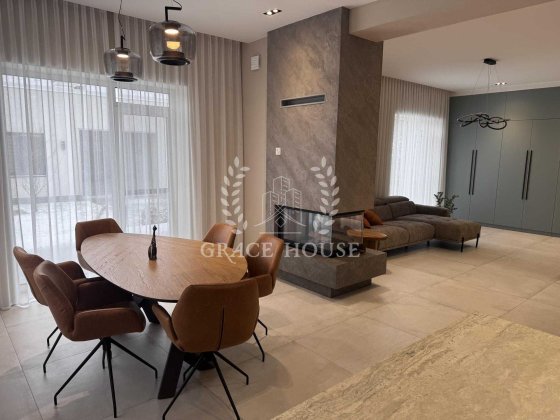 Продажа нового дома с ремонтом у воды Плюты Конча-Заспа Козин Плюти Плюти