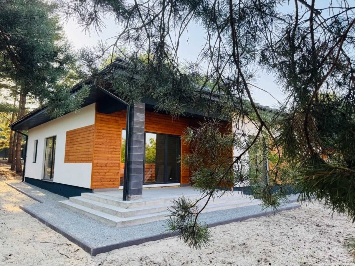 Гарний новий будинок біля річки 10/10 - фото 1