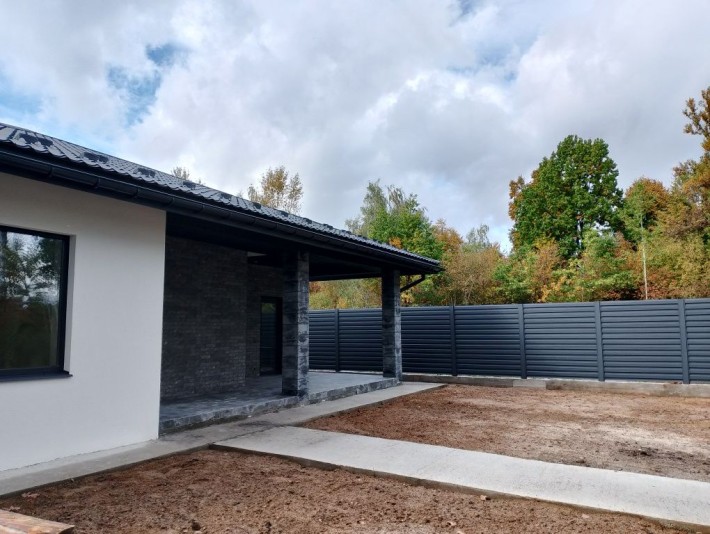 Продаж будинку з кімнатою безпеки - фото 1