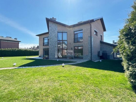 Продаж Будинок Романків 6к 408м2 КМ Сонячна долина Камін Кінозал Гараж Романків