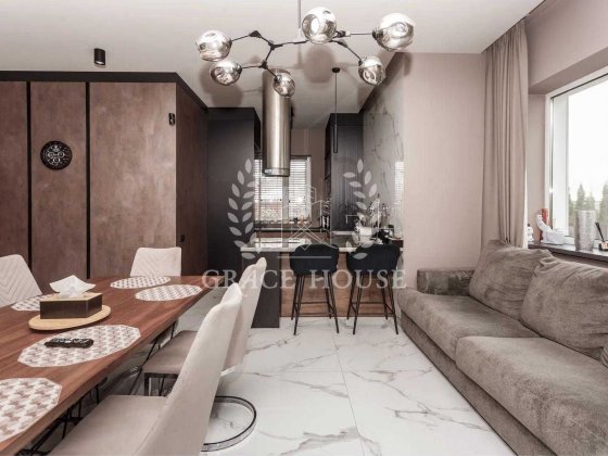 Продаж будинку 210м з басейном Романків Романков 5 соток закрите КМ Романків