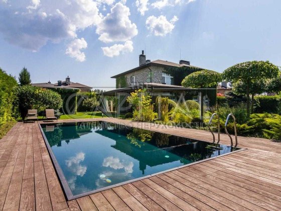 Унікальний  будинок з басейном та особливим вайбом заміського життя ! Романків