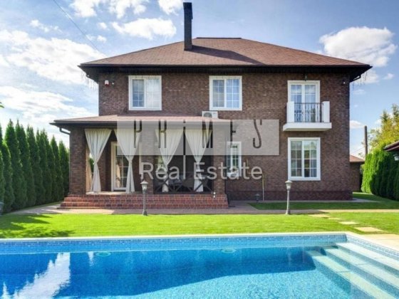 Продаж Елітний будинок 212м Романків 9 соток басейн Авторський ремонт Романків