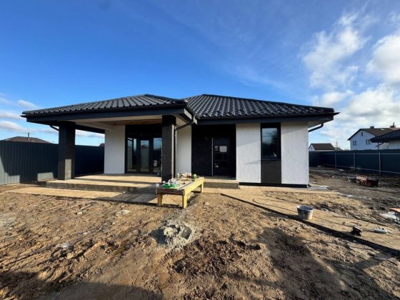 Одноповерховий будинок 120м2 у с.Тарасівці Тарасовка