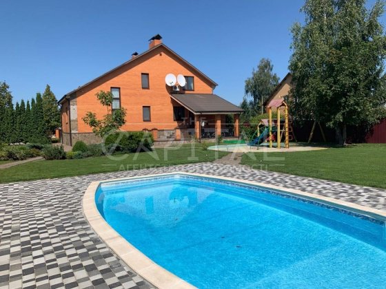 Продається сучасний та просторий будинок в с. Тарасівка 425м2 Тарасовка