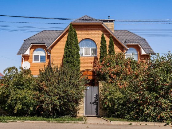 БЕЗ КОМІСІЇ. Продаж будинку. Хотів. Ремонт і меблі. Лісники, Чабани Хотов