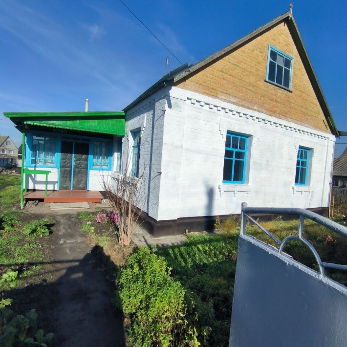 Будинок в с. Володарка ( центр) - фото 1