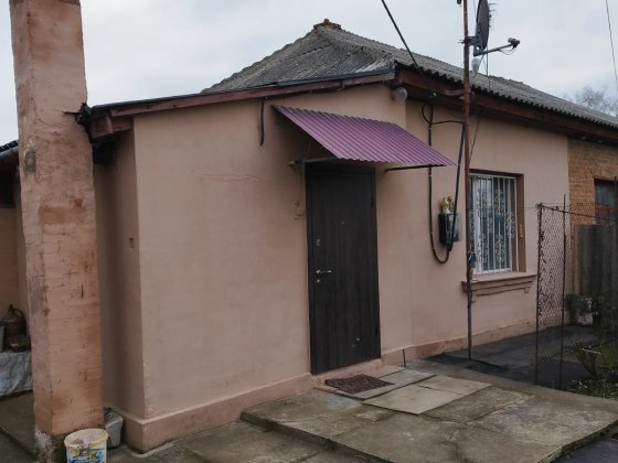 Продається двох кімнатна квартира-будинок Гайворон