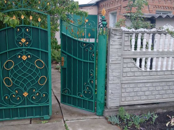 Продам будинок зі зручностями Помошная