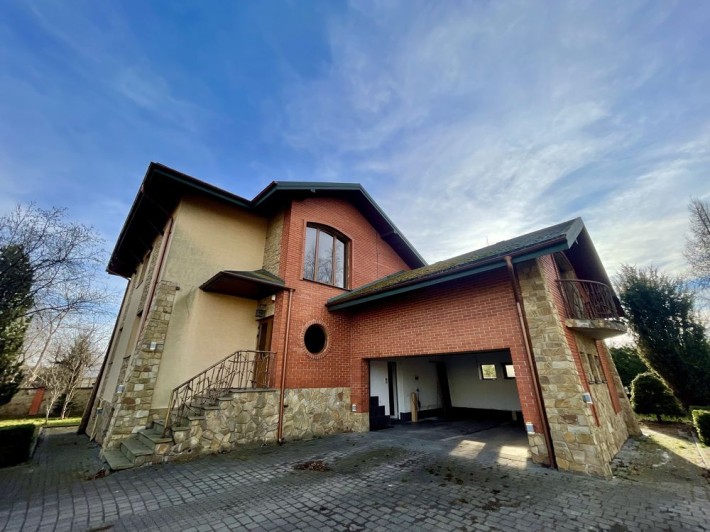 Продаж будинку в шикарному місці • Сокільники 350м2 18 сот землі - фото 1