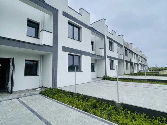 Продаж котеджу з правом власності і ділянкою! Солонка. Львів 2 км! Солонка