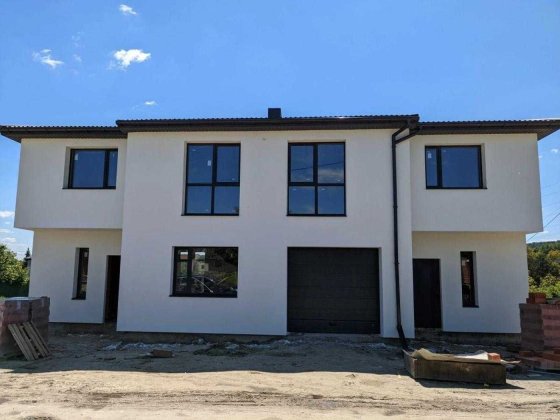 Продаж котеджу, Винники, вулиця Озерна Винники