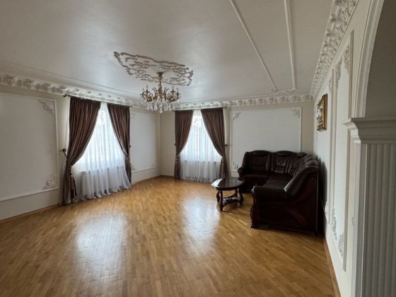 Будинок Рудно  з якісним ремонтом Рудное