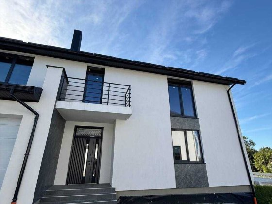 Пропонуємо просторий та сучасний будинок у Сокільниках Сокільники