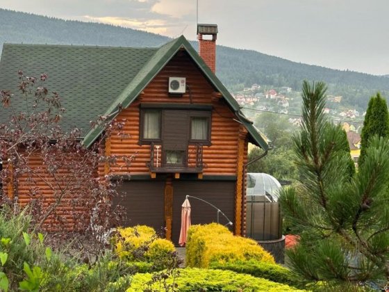 Продаж будинку в самому центрі смт. Східниця Сходница