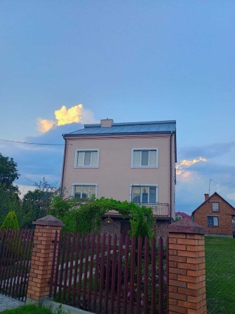 Продаж простoрого будинку в м. Городок - фото 1