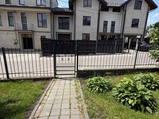 Продаж котеджу із сучасним ремонтом, с.Рясне-Руське Рясне-Руське