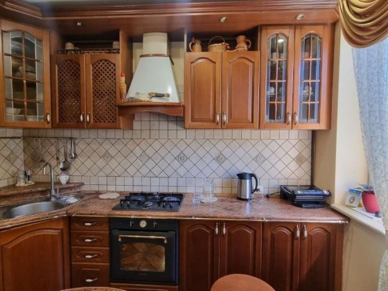 Продаж  просторого будинку в елітній частині Конопниці Конопница