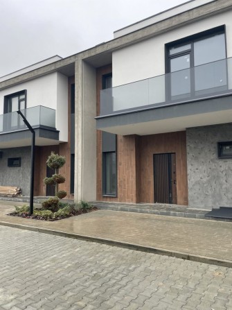 Готовий котедж, дуплекс 2,5 км від Львову ,Залізничний район. - фото 1