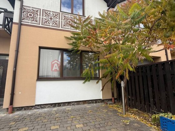 Продаж будинку в селі Конопниця Конопница