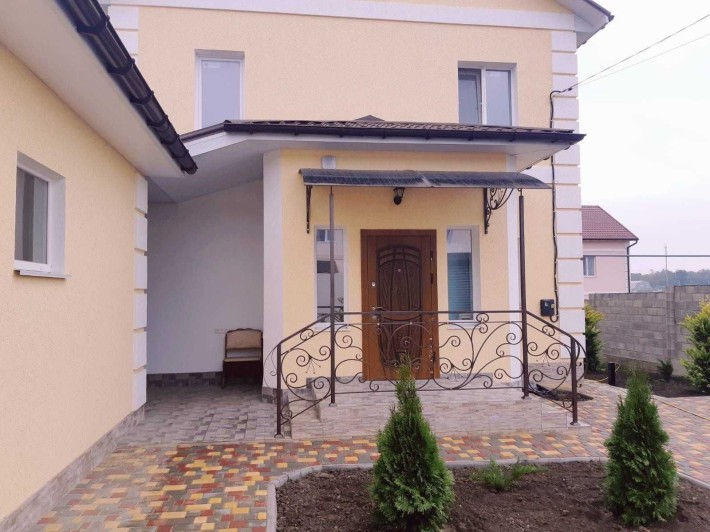 Просторный семейный дом в Червоном хуторе! Ул. Гарманная/Балтская! - фото 1