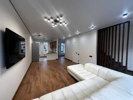 Срочная продажа Цена снижена Таунхаус у моря с новым ремонтом Ліски