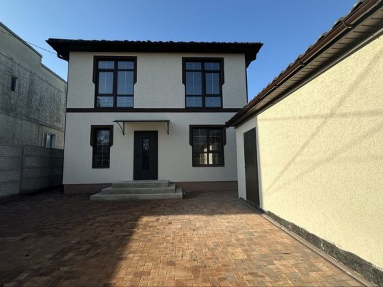 В продаже новый дом с гаражом, Червоный хутор Лиманка