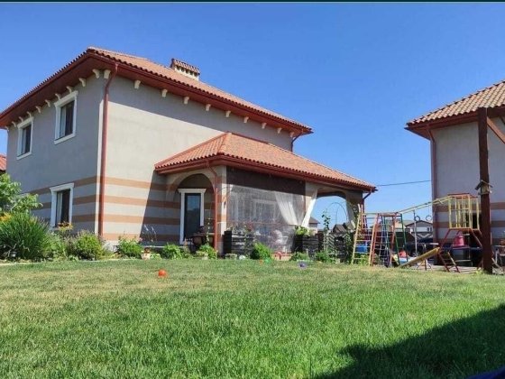 Новий дом с мебелью  в Одессе Ліски